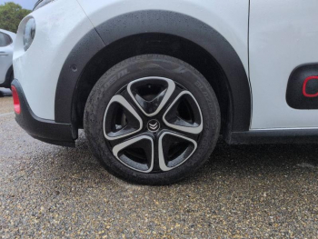 Photo 9 du bon plan CITROEN C3 PureTech 110ch Shine S&S E6.d occasion à 9990 €