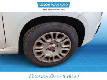Photo 11 du bon plan FIAT Panda 1.2 8v 69ch Pop occasion à 7790 €