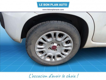 Photo 12 du bon plan FIAT Panda 1.2 8v 69ch Pop occasion à 7790 €