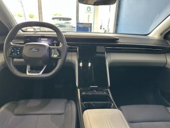 Photo 16 du bon plan FORD Explorer 286ch Extended Range 77kWh RWD occasion à 38990 €