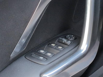 Photo 20 du bon plan PEUGEOT 2008 1.2 PureTech 110ch E6.c Crossway S&S EAT6 occasion à 6980 €