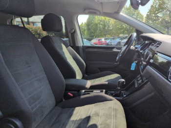 Photo 15 du bon plan VOLKSWAGEN Touran 2.0 TDI 150ch BlueMotion Technology FAP Carat DSG6 7 places occasion à 20990 €