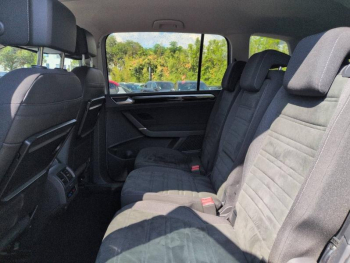 Photo 18 du bon plan VOLKSWAGEN Touran 2.0 TDI 150ch BlueMotion Technology FAP Carat DSG6 7 places occasion à 20990 €