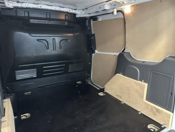 Photo 9 du bon plan FORD Transit Connect VUL L1 1.0E 100ch E85 Trend occasion à 18790 €