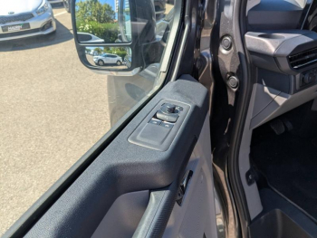 Photo 13 du bon plan FORD Transit Custom Fg VUL 320 L2H1 2.5 Duratec 232ch Hybride recheargeable Cabine Approfondie Limited CVT occasion à 41750 €
