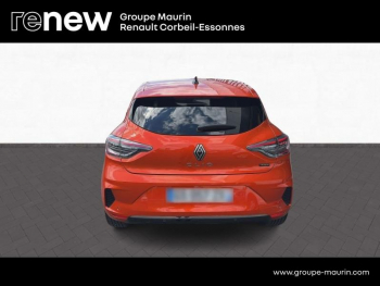 Photo 4 du bon plan RENAULT Clio 1.6 E-Tech 145ch full hybrid Techno occasion à 17290 €