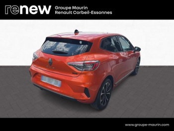 Photo 5 du bon plan RENAULT Clio 1.6 E-Tech 145ch full hybrid Techno occasion à 17290 €