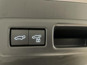 Photo 13 du bon plan LEXUS NX 450h+ Executive 4WD occasion à 52880 €