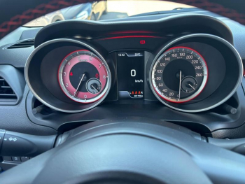 Photo 19 du bon plan SUZUKI Swift 1.4 Boosterjet Hybrid 129ch Sport occasion à 18990 €