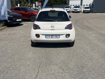 Photo 6 du bon plan OPEL Adam 1.4 Twinport 87ch White Edition Start/Stop occasion à 9880 €