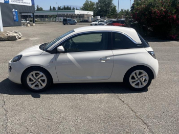 Photo 8 du bon plan OPEL Adam 1.4 Twinport 87ch White Edition Start/Stop occasion à 9880 €