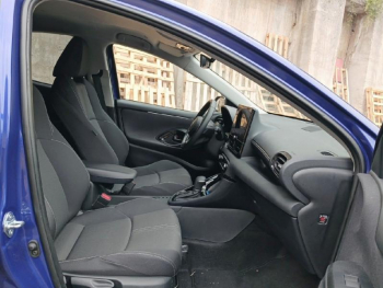 Photo 6 du bon plan TOYOTA Yaris 116h Design 5p MY26 occasion à 23690 €