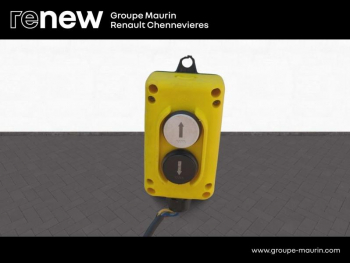 Photo 25 du bon plan RENAULT Master CCb VUL R3500RJ PAF AR Court L2 2.3 dCi 130ch Grand Confort EuroVI occasion à 26999 €