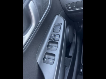 Photo 16 du bon plan HYUNDAI Kona 1.0 T-GDi 120ch FAP Intuitive Euro6d-T EVAP occasion à 13980 €
