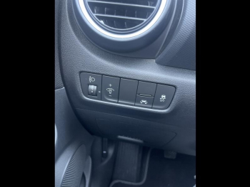 Photo 17 du bon plan HYUNDAI Kona 1.0 T-GDi 120ch FAP Intuitive Euro6d-T EVAP occasion à 13980 €