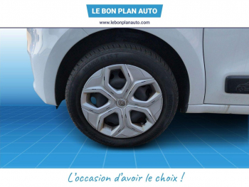Photo 9 du bon plan RENAULT Twingo 0.9 TCe 95ch Zen occasion à 8480 €