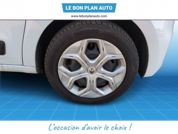 Photo 10 du bon plan RENAULT Twingo 0.9 TCe 95ch Zen occasion à 8480 €