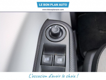 Photo 20 du bon plan RENAULT Twingo 0.9 TCe 95ch Zen occasion à 8480 €