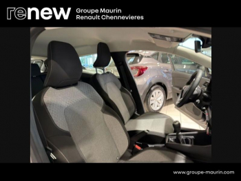 Photo 29 du bon plan RENAULT Clio 1.5 Blue dCi 100ch Evolution - 24 occasion à 15880 €