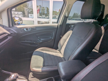 Photo 25 du bon plan FORD EcoSport 1.5 EcoBlue 95ch ST-Line occasion à 14423 €