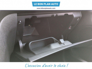 Photo 40 du bon plan PEUGEOT 2008 1.5 BlueHDi 100ch E6.c Allure Business S&S BVM5 occasion à 10960 €