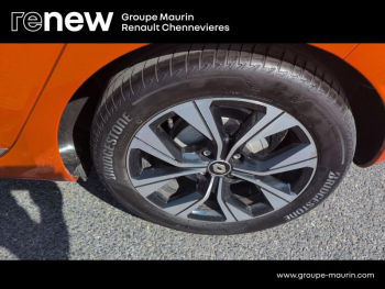 Photo 10 du bon plan RENAULT Clio 1.6 E-Tech 145ch full hybrid Evolution occasion à 16999 €