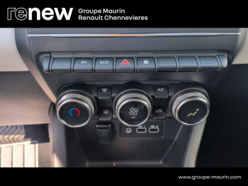 Photo 27 du bon plan RENAULT Clio 1.6 E-Tech 145ch full hybrid Evolution occasion à 16999 €