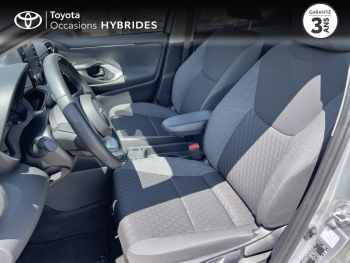 Photo 11 du bon plan TOYOTA Yaris 116h Dynamic Business 5p + Programme Beyond Zero Academy MY21 occasion à 16990 €