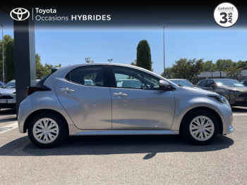Photo 17 du bon plan TOYOTA Yaris 116h Dynamic Business 5p + Programme Beyond Zero Academy MY21 occasion à 16990 €