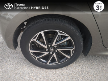 Photo 16 du bon plan TOYOTA Yaris 116h Design 5p MY22 occasion à 20290 €
