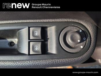 Photo 18 du bon plan RENAULT Twingo E-Tech Electric Urban Night R80 Achat Intégral occasion à 13990 €