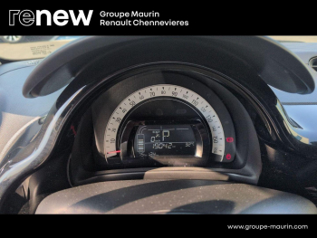 Photo 20 du bon plan RENAULT Twingo E-Tech Electric Urban Night R80 Achat Intégral occasion à 13990 €