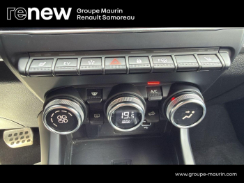 Photo 25 du bon plan RENAULT Arkana 1.6 E-Tech hybride 145ch Engineered -22 occasion à 18900 €