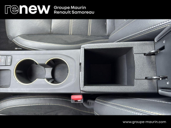 Photo 27 du bon plan RENAULT Arkana 1.6 E-Tech hybride 145ch Engineered -22 occasion à 18900 €