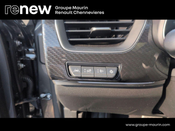 Photo 49 du bon plan RENAULT Arkana 1.3 TCe mild hybrid 140ch RS Line EDC -22 occasion à 20999 €