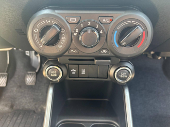 Photo 15 du bon plan SUZUKI Ignis 1.2 Dualjet Hybrid 83ch Privilège occasion à 15990 €