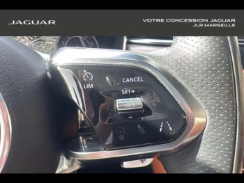 Photo 18 du bon plan JAGUAR F-Pace P400e Plug-in-Hybrid R-Dynamic SE BVA8 AWD occasion à 42900 €