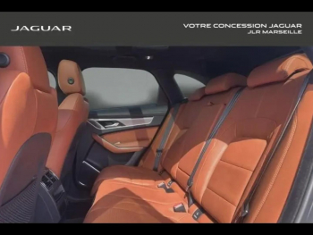 Photo 23 du bon plan JAGUAR F-Pace P400e Plug-in-Hybrid R-Dynamic SE BVA8 AWD occasion à 42900 €