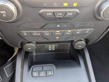 Photo 20 du bon plan FORD Ranger VUL 2.0 TDCi 213ch Double Cabine Raptor BVA10 occasion à 44890 €
