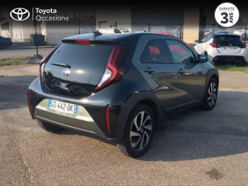 Photo 18 du bon plan TOYOTA Aygo X 1.0 VVT-i 72ch Design MY23 occasion à 13990 €