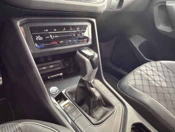 Photo 22 du bon plan VOLKSWAGEN Tiguan 1.5 TSI 150ch R-Line DSG7 occasion à 31900 €