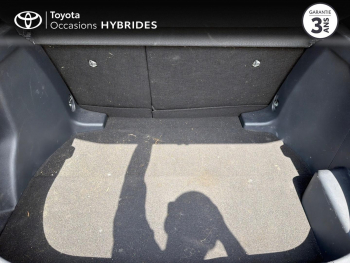 Photo 10 du bon plan TOYOTA C-HR 2.0 Hybride 200ch Design MY25 occasion à 28990 €