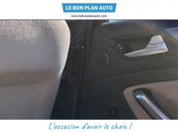 Photo 17 du bon plan FORD Mondeo 2.0 TDCi 140ch FAP Titanium 4p occasion à 4870 €