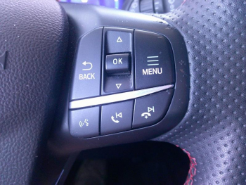 Photo 18 du bon plan FORD Kuga 2.5 Duratec 190ch FHEV E85 ST-Line BVA occasion à 27900 €
