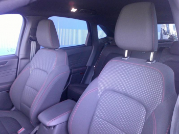 Photo 21 du bon plan FORD Kuga 2.5 Duratec 190ch FHEV E85 ST-Line BVA occasion à 27900 €