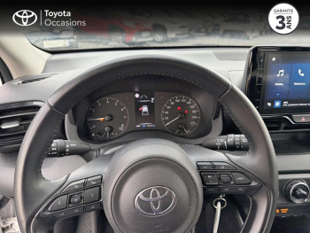 Photo 13 du bon plan TOYOTA Yaris 70 VVT-i Dynamic Business 5p MY22 occasion à 15490 €