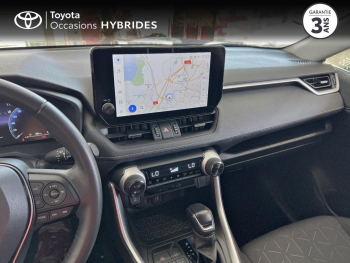 Photo 15 du bon plan TOYOTA RAV4 2.5 Hybride 218ch Dynamic 2WD MY23 occasion à 36290 €