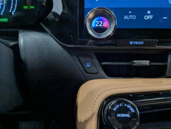 Photo 9 du bon plan LEXUS NX 450h+ Luxe 4WD occasion à 44990 €