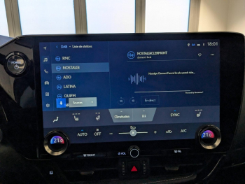 Photo 6 du bon plan LEXUS NX 450h+ Luxe 4WD MY25 occasion à 46990 €