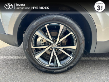 Photo 16 du bon plan TOYOTA C-HR 2.0 Hybride 200ch Design MY25 occasion à 28990 €